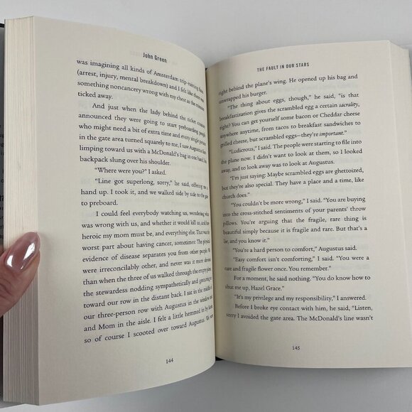 📚 3/$25 The Fault in Our Stars by John Green | Paperback - Picture 3 of 5